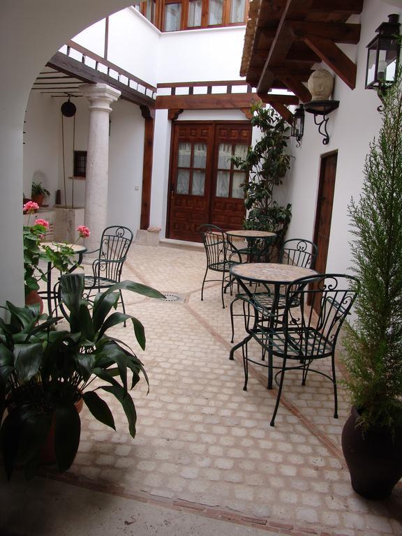 Apartamentos La Columna Чинчон Экстерьер фото